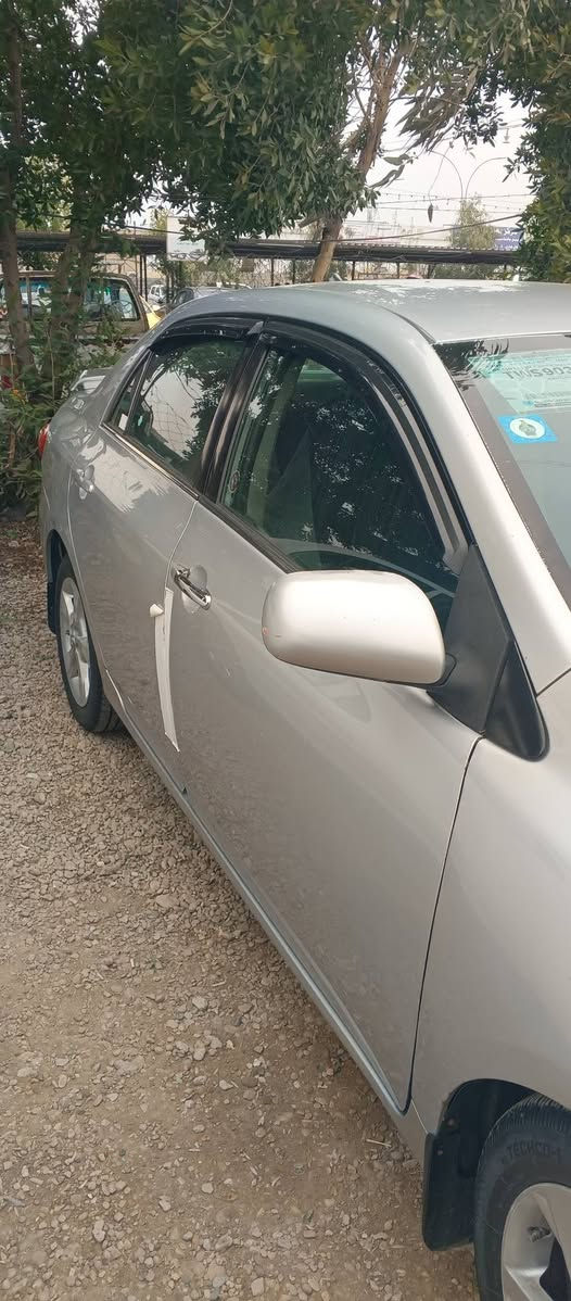 كورلا كندي 2013
اللون سلفر / رقم انبار 
كير ومحرك وتبريد خير من الله 
موضحة بالصور والسونار 
السعر #100 وبيها مجال 
الاتصال على الرقم (*********** ) واتساب 
مكان السيارة ابي غريب بغداد
