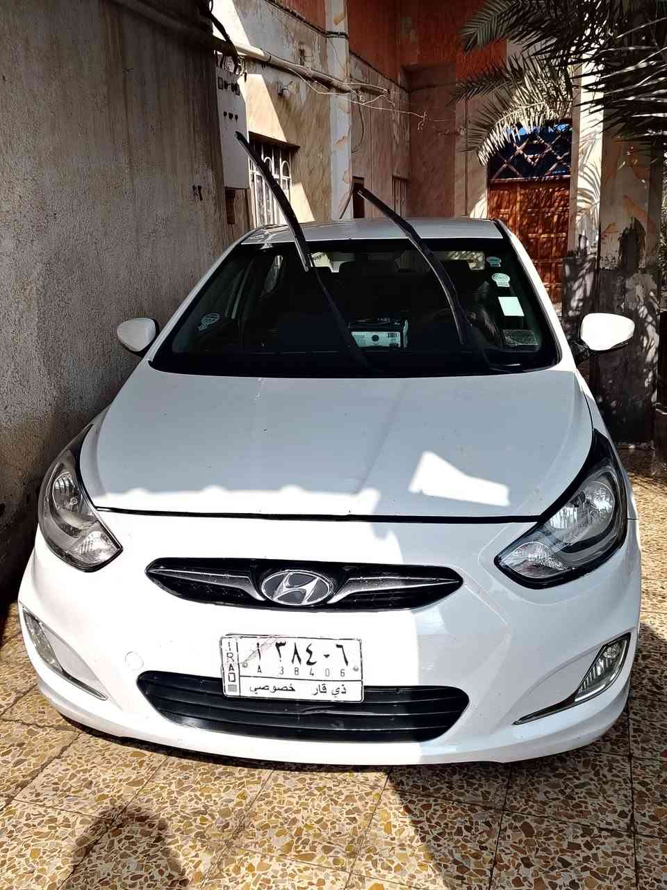 السلام عليكم مكلف بنشر سياره للبيع نوع هونداي اكسنت 2013 الرقم ذي قار خصوصي المكان البصره القرنه قضاء الصادق قرب مركز شرطه السعر 70 وبيهه مجال بصيط حك الجيه رقم صاحب السياره ***********
