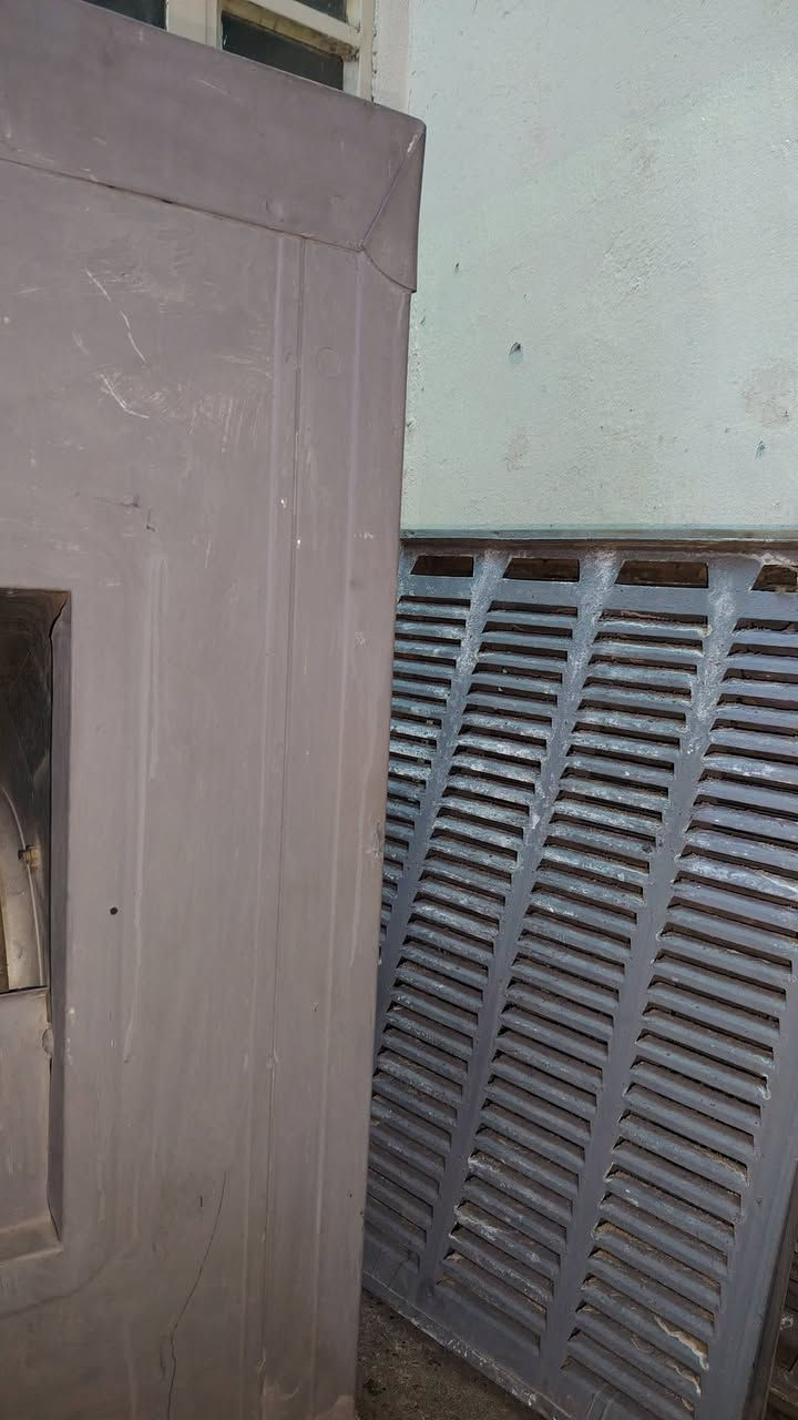 مبردة حجم 2 ونص باردة ثلج هواء للبيع نظيفة الشراي يتواصل خاص .. العنوان الموصل
او يتصل بالرقم ***********
