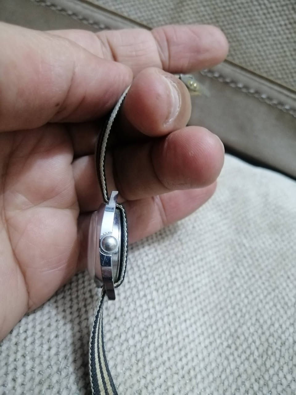 ٢٥ الف.. نسائيه تكويك..


**إذا كنت صاحب هذا الإعلان وتريد حذفه لأي سبب، رجاءا أرسل رسالة إلى الدعم الفني**