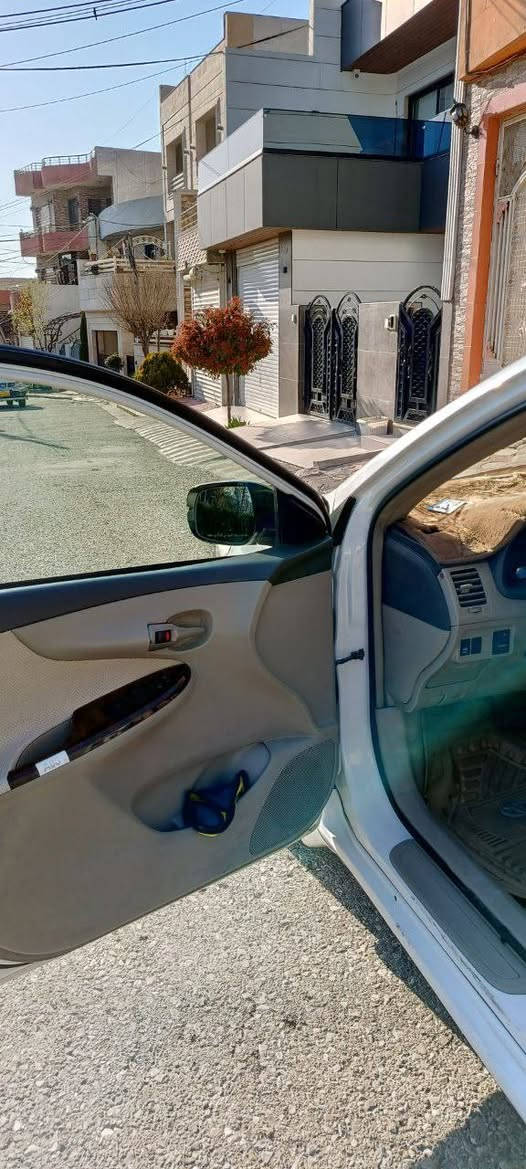 کرۆلا سید نەھرۆ فول  سپی بەفری ک،  ٢٠٠٨ یابانی ئەسڵی پاش و پێشی کراوەتە ٢٠١٣ مەکینە گەورە ١٨ مەرغوب نەکراوەتەوە تەنھا لاسیکی قەباغەکەم گۆڕیوە .. سپیریم دەستکاری نەکردووە ،چرکەی تیا نیە،  دوسویچی شەریکەی لە گەڵە چەند مانگێکە تایەی تازەم بۆ کڕیوە بەناوی خۆمەوەیە سەنەوی تا ٢٠٢٨ تازەیە، قفڵی ١٠٢ گەڵا. ڕەسمی سۆنەرم داناوە
0772 226 2192 السليمانية, العراق
