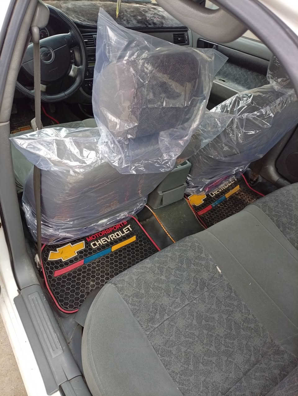 السلام وعليكم اوبترا مؤسسه موديل2004سنويه مشروع لل29كودبنزين موجود تبريد شغال كهربايات شغال شرط كيجات كلها شغال صبغ هلالات أمامي وراش الجمرلغات ويا بدون حادث تعليق ماجاوب غير متواجد عل فيس السعر63وبيها مجال بصيط للتصال***********
