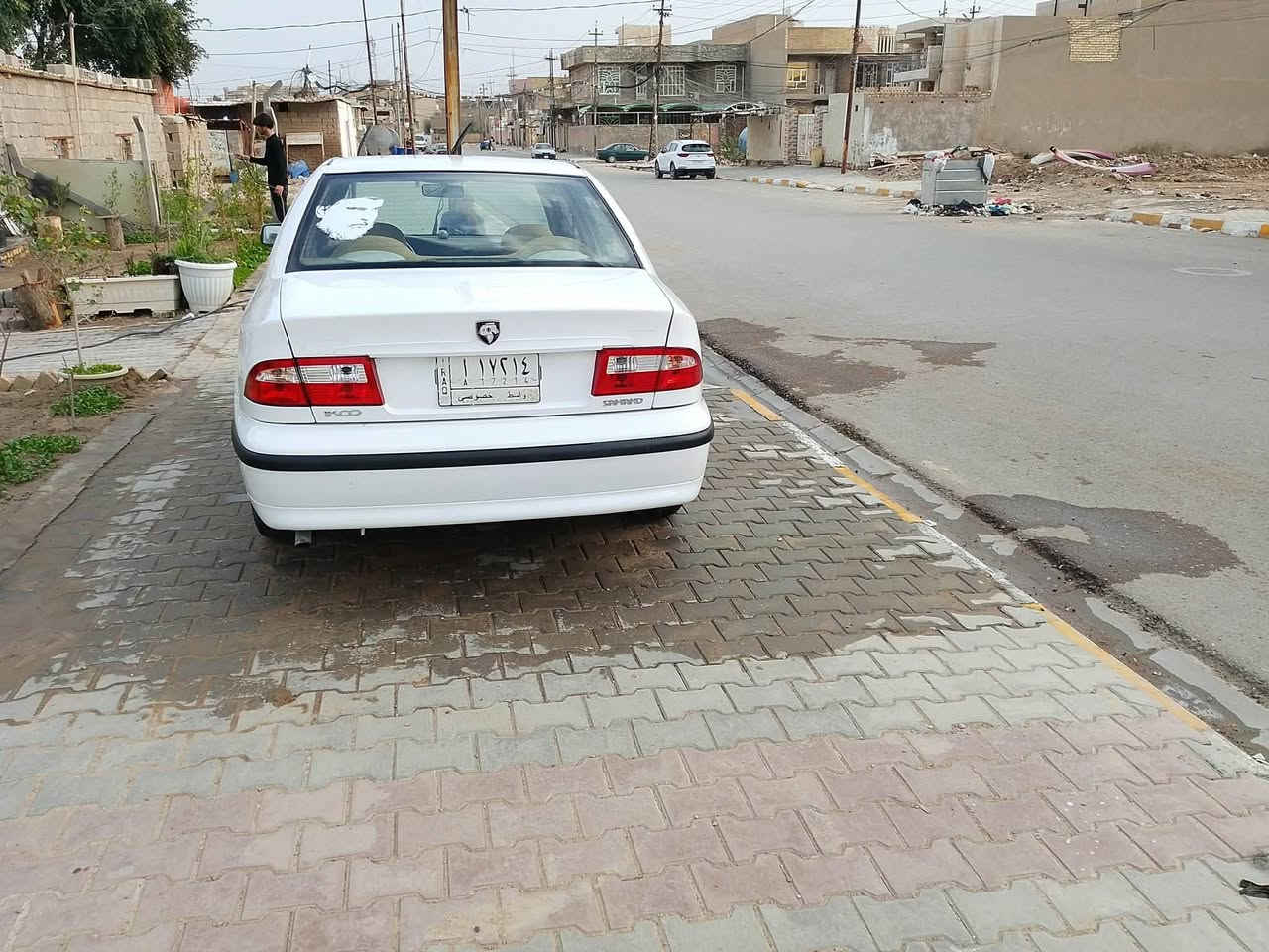 سلام عليكم سمند ٢٠١١ سياره مكفوله كفاله عامه كير ومكينه 
وحداديه وتبريد وتخم تاير كله جديد سياره مال جناي
دوشمه جديده سياره علا وضع الشركه تحويل مباشر
مكان السياره واسط مركز المدينه السعر تصل ودلل *********** وتساب
