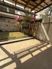 الكرادة المسبح • ٤٠٠م • ٦غرف