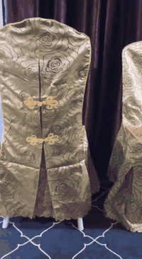 سلام عليكم عندي تلبيسات كراسي عدد ٥٠ قطعه طالعن عندي بل باله جدد غير مستخدم يفيدن مال مطعم الي يريدهم يتصل ونتفق على سعر ***********
