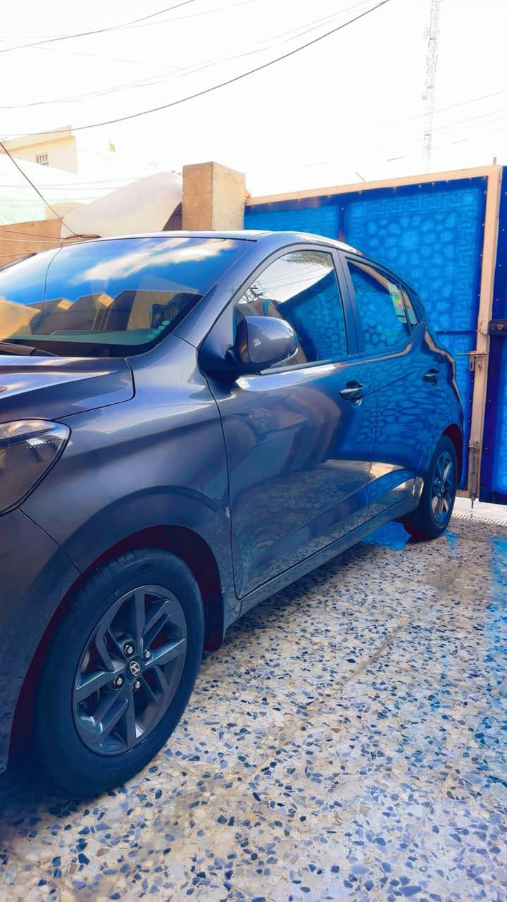 سلام عليكم هونداي كراند 2023 رقم بغداد سياره نضيفه كلش ما بيها لا بارد لا صبغ لا تبديل بعدها بوضع الشركه كفاله كير او محرك او تبريد هزه وسنويه جدد شاشه او كامره دواره منضومه زنون محرك 4 سلندر المرغوب دوشمه جديده تحكمات استيرن مانع انزلاق مري شفط قطعتين تبريد خلفي سياره كلشش نضيفه سعر 116 او بيها مجال رقم ***********
