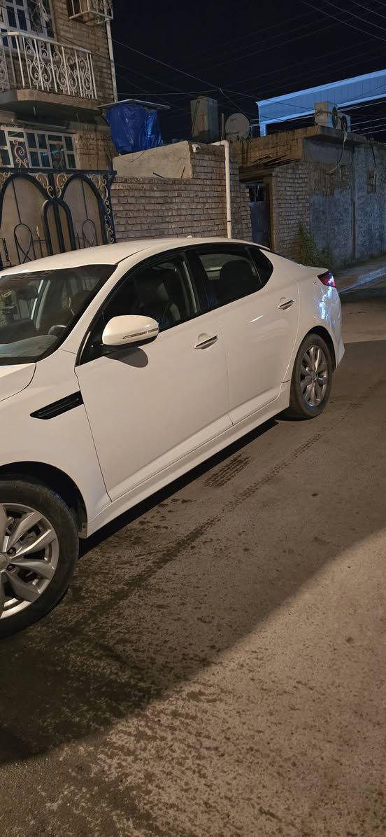 السلام عليكم اخوان كيا اوبتيما ٢٠١٥ بيها منضومة غاز
 التفاصيل
السعر 11500$
بصمة دخول ذكي انارة ترحيب 

محرك GDI 2400 EX

داش كام امامي وخلفي وداخل السيارة

شاشة كاربلي وابل كاربلي أوتو نوع TS10 والمسجل البلادي موجود 

باتري جديد تايرات امامية جديدة
صدر جديد خلفي امامي بيها بس شوية صوت بمشط استيرن

صبغ بابتين وچاملخ خلفي عكس السايق بدون دواخل والضربة ماواصلة دواخل يعني داخل الجنطة بلادي
السيارة ماشية ١٦٥ ميل 

للمعلومات اكثر ***********

مكاني بغداد العامرية شارع المضيف مقابل جامع ملوكي
شوف زين واقتنع قبل لا تخابر رجاءاً
