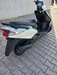 ياماها سرعة ١٤٠ مكينة بريز نكرة سلف ناعمة شلعة ومعدل سعرهه 250  نهايته...