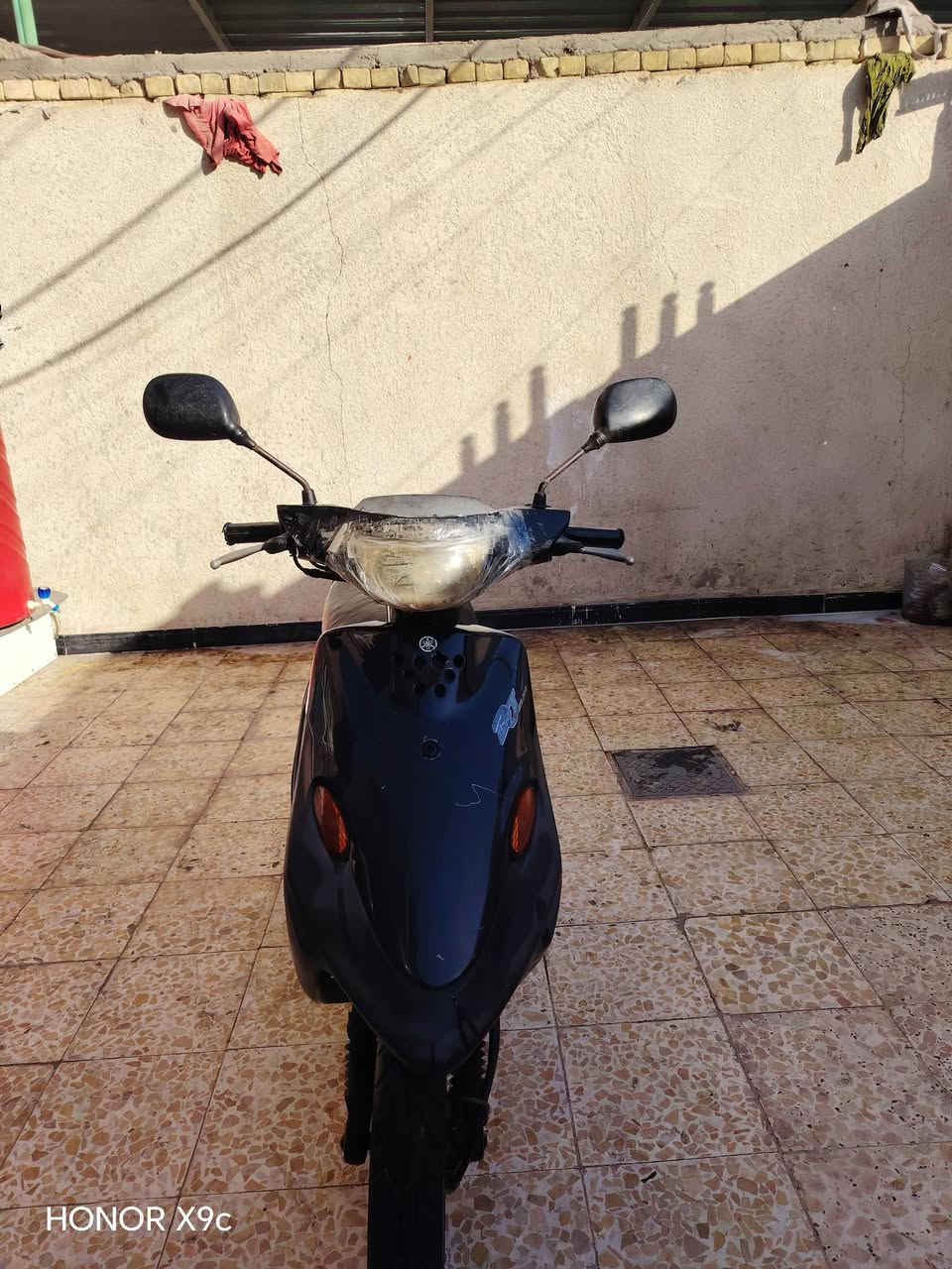 السلام عليكم
دراجه بيجي تسع زروف مكينه ما مفتوحه  دراجه بلاديه كفراتها بلاديه كهربائيات بلاديه جوزه بلاديه دبلات بلاد شغالات
كامله من لاطول لاطول نقص برغي مابيها مكينه ناعمه ماينسمع صوتها كزوز بلادي
دراجه  تاخذ حاله حال الرمبه   سعر 450 وبيها مجال  عنوان البصره القبله
لاتصال  ***********
