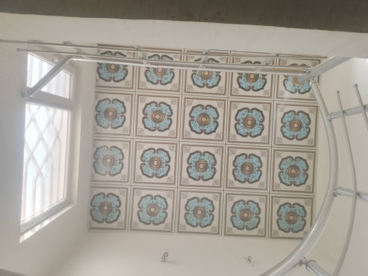 اخر أعمالنه في ديكور  وسقف الثانوي 
مستمر في العمل الحمد الله على نعمه ورزق 
كادر متخصص جميع سقوف  
بأنسب الاسعار 
تواصل او الانتصال والأستفسار على الرقام
***********
***********

#سقوف_ثانويه_والصباغ_ابوجود
