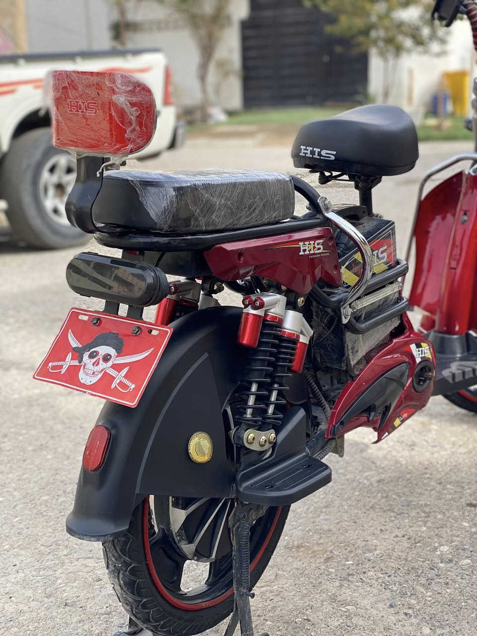 سلام عليكم دراجه شحن نوعيه هايس موديل 2024
بطاريه سليمه 
اي عطل ماكو من ناحيه الكهربائيات 
الدراجه جديده فقط اندعمت بيها 
رايده ب 250 الف 
عنواني اسره مفقودين


**إذا كنت صاحب هذا الإعلان وتريد حذفه لأي سبب، رجاءا أرسل رسالة إلى الدعم الفني**