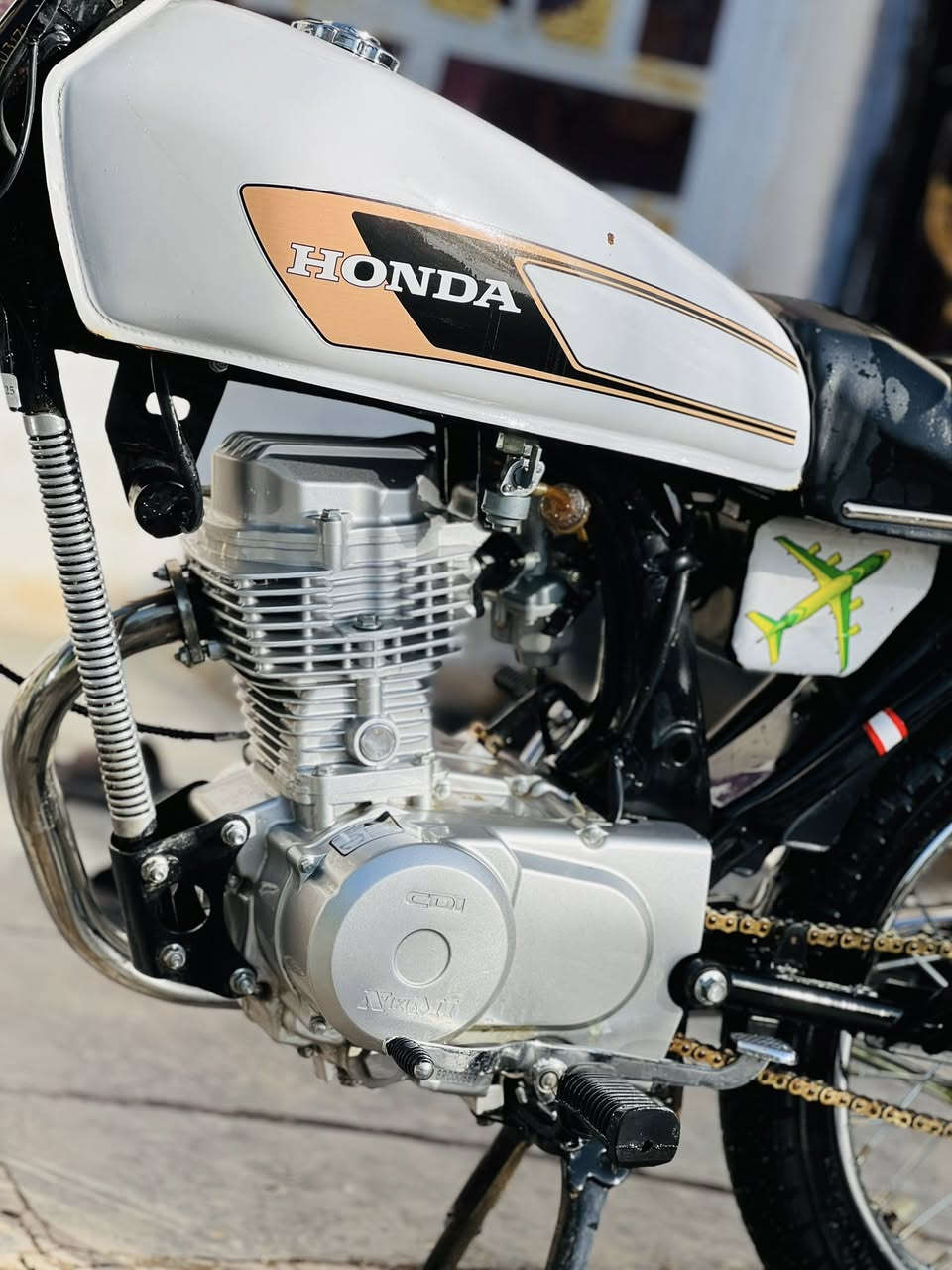 سلام عليكم وين ليدور نضيف وكفاله هاي 25 شاصي ومكينه ثالث تبديلت دهن صبانه مامحطوط عليه بلاااااش


**إذا كنت صاحب هذا الإعلان وتريد حذفه لأي سبب، رجاءا أرسل رسالة إلى الدعم الفني**