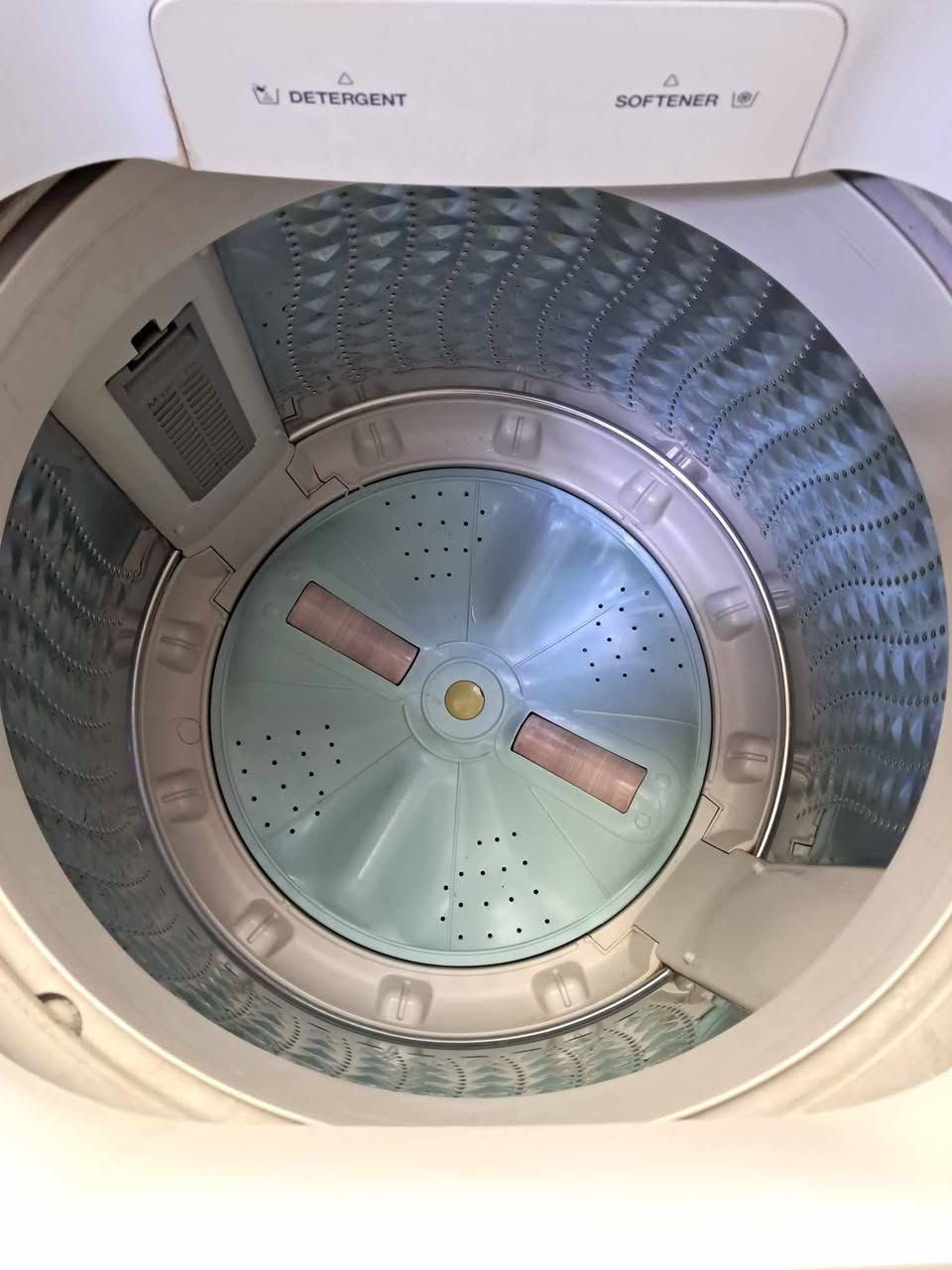 غسالة اوتماتيك فتحة علوية الحجم الكبير  تغسل بطانيات لا داخلة تصليح ولا  بيها خلل  سعرها ١٧٥ العنوان بغداد الحرية


**إذا كنت صاحب هذا الإعلان وتريد حذفه لأي سبب، رجاءا أرسل رسالة إلى الدعم الفني**