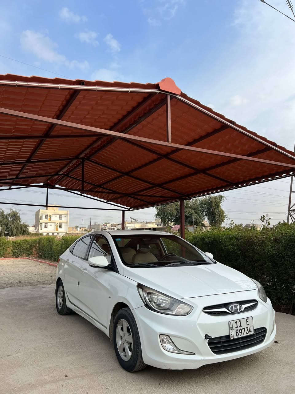 السلام عليكم
اكسنت 2013 خليجي شركة العامة 
مكفولة من التبديل والمعجون والصبغ والبارد 
عدة اصبعين بارد بالجاملغ الامامي فقط 
رقم بغداد الدولي الجديد باسمي السيارة
مكينة 1600 دبل قطرة مكينة وكير خير من الله تبريد ثلج 🧊
بيها طخة بالدوسة مثل ماموضح بالصور 
السعر 108 $
العنوان بغداد / الدورة 
للاستفسار / *********** 📞
