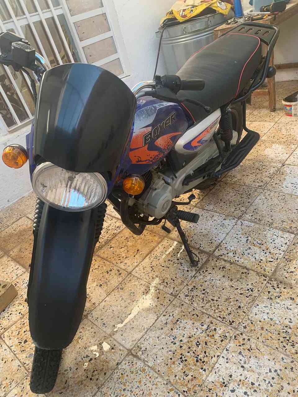 السلام عليكم بوكسر 23 
كهربائيات كامله 
مكينه خرسه اوراق تالفه 
بياع شرطه الخامسه 
900 بيهه مجال بسيط 
*********** 
مكلف بل نشر

