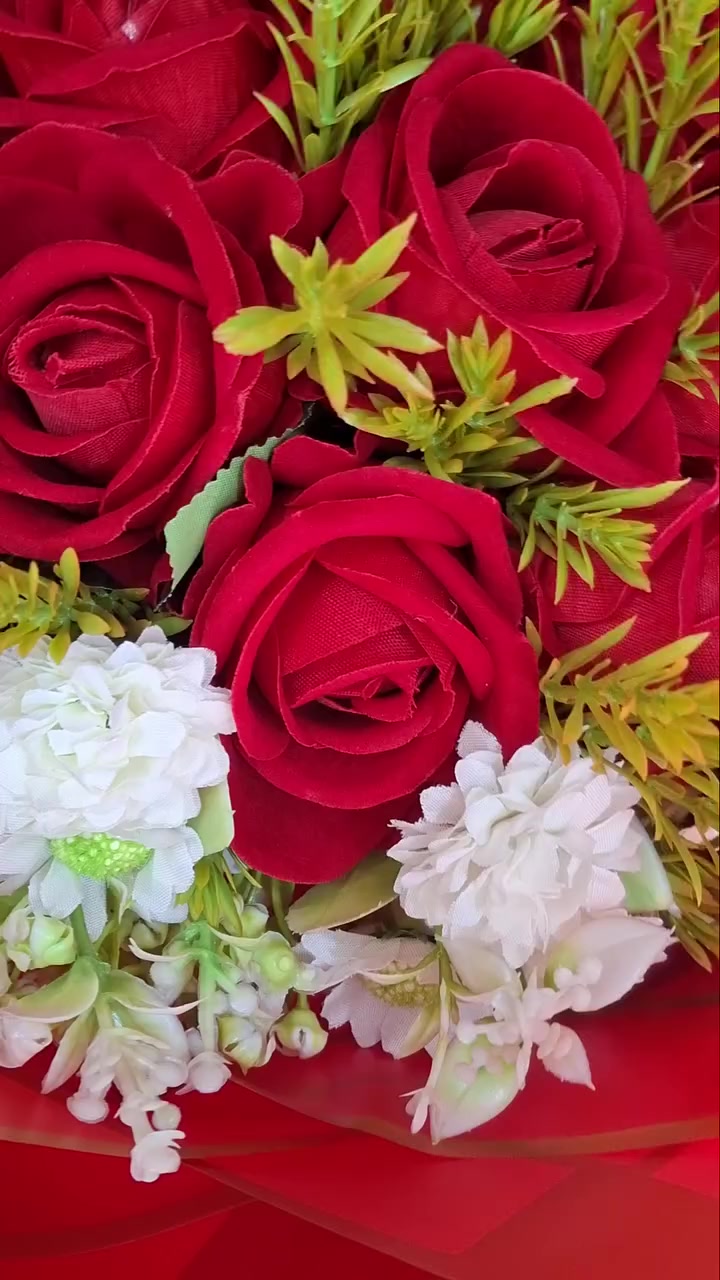 جمال الورد ❤✨
تتوفر تغليف هدايا مع عروض مُمَيزة 
✨مَتجر نيون✨ _ مجمع الملكة مقابل مجمع ميمونه 
يتوفر ايضاً توصيل بجميع محافضات العراق 🚕🚕🚕🚕
أهلاً وسهلاً ❤❤
#ورد #اكسسوارات #ساعات_نسائيه #ساعات #عطورات #هدايا


**إذا كنت صاحب هذا الإعلان وتريد حذفه لأي سبب، رجاءا أرسل رسالة إلى الدعم الفني**