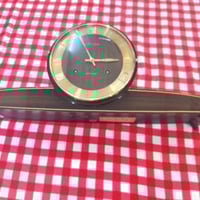 ساعة منضدية • يابانية • الموصل