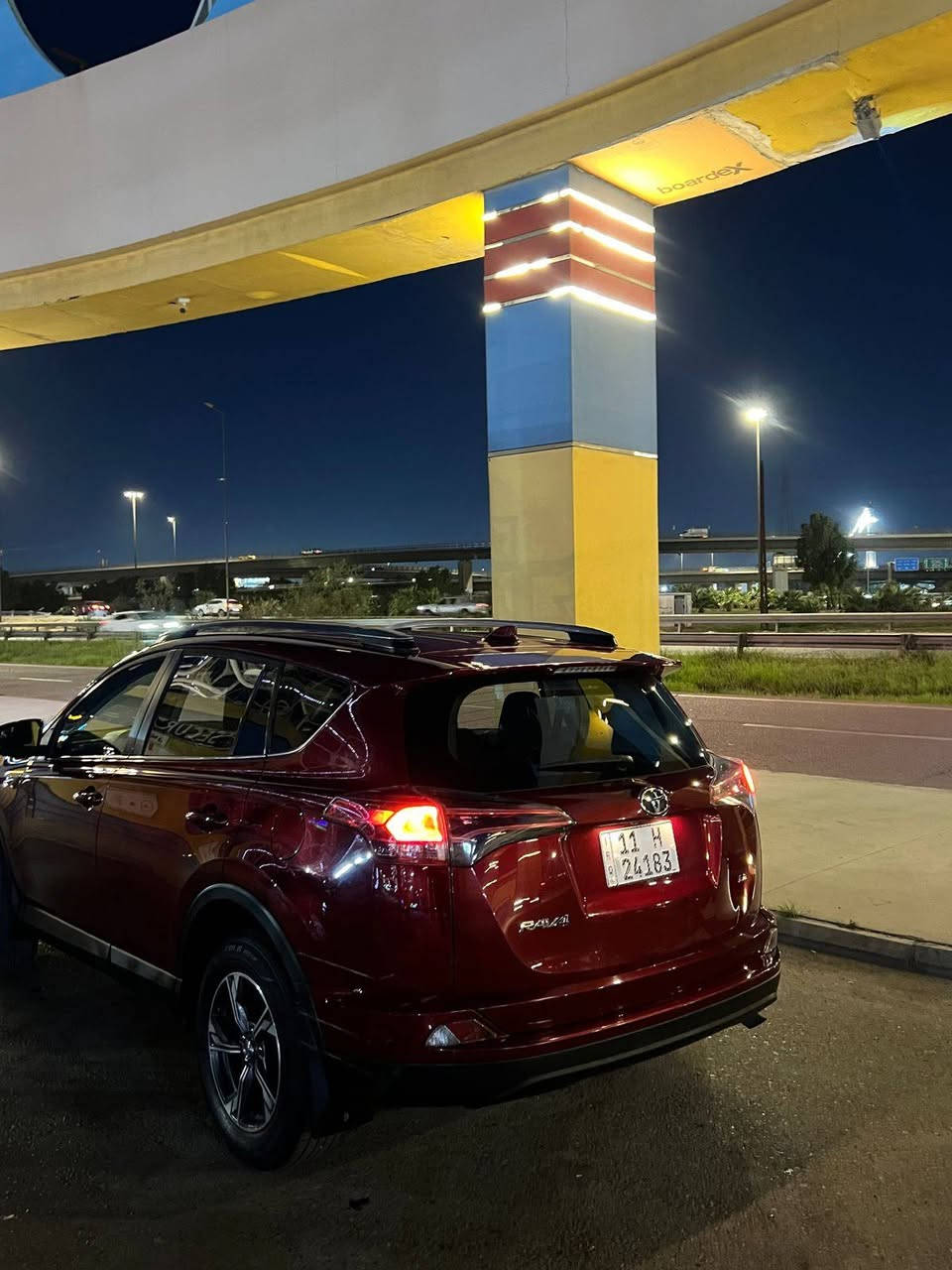 السلام عليكم
بيع فقط 
تيوتا رف فور 
2018
تقارير سونار موجوده 
مواصفات LE
ماشيه 183 الف
رقم بغداد دولي تحويل مباشر 
محرك2400
سياره جديده 
المكان الانبار  راوه 
للاستفسار /
***********
