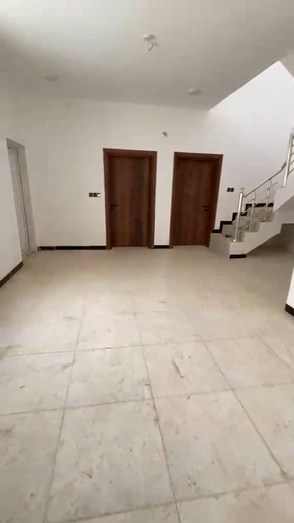 دار لبيع في مجمع الزهور مساحة ٢٠٠متر واصل نقد جاهز لسكن تفاصيل اكثر ***********
