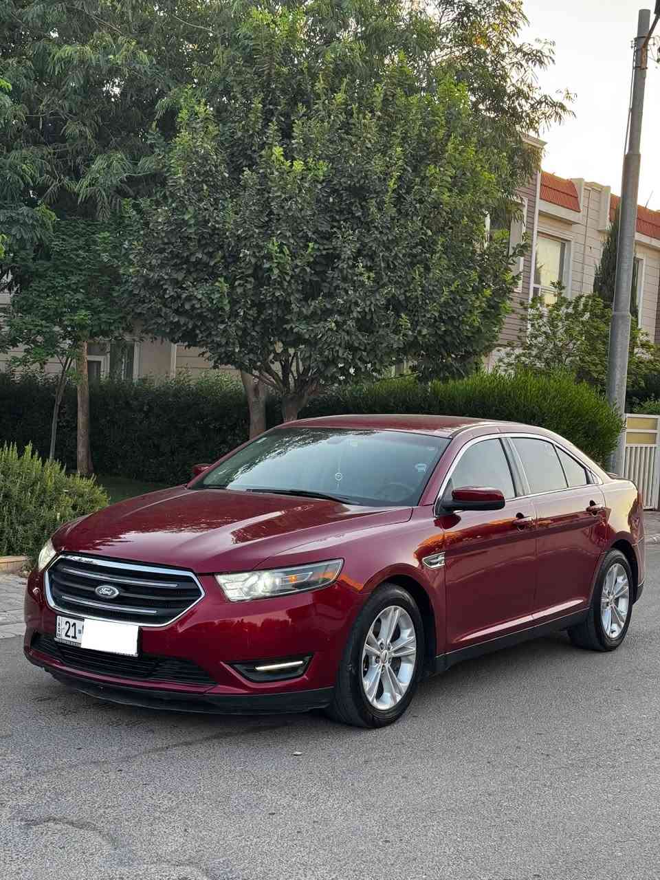 السَلٱمٌ عـَلـْيگمّ
سعر 105 بيها مجال 
للاتصال *********** 
فورد تورس 2013
مواصفات SEL/FLUX-FUEL
ثلاثه شاشه
دواخل 7الوان
محرك 6 سلندر  
حجم محرك 3500
كشنات امامي كامل كهربايي
دواخل سياره جديده 
حساس خلفي 
لايتات زنون 
 تحكم استيرن
وثبيت سرعه 
مانع انزلاق 
 تبريد تدفئة شغال
كير محرك شرط
صدر امامي خلفي جديد
‏كهربائيات—كله شغال -
شرط سياره جاهزه
سياره مابي نواقص بدون مصرف 
رقم سليمانيه 
رقم وسنويه
لحد 2029
بيها بابين صبغ  معه جاملغ 2 كلير توحيد لون بدون دواخل 
شرط تحويل او غرامه 
تحويل مباشر 
عنوان ديالي خانقين ✅
