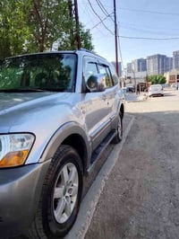 باجيرو موديل 2006 مكينه 3800 فور ويل ثلاث قطع تبريد سبعه راكب سياره جا...