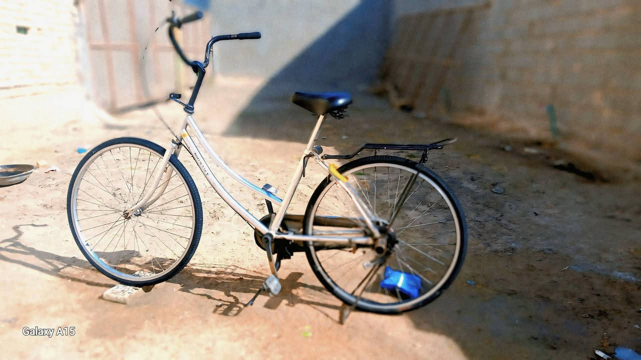 بايسكل بطه للبيع او امراوس سعر45وبي مجال مكان نجف التواصل خاص او عبر الواتساب ***********
