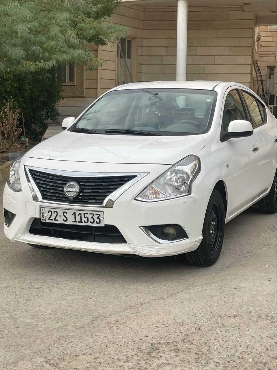 السلام عليكم للمراوس نيسان سني هندي ام البليته الزركه مديل 2024 ماشيه ٢٣ السياره نضيف بيه بارد بطرف الجاملغ كد صبعين وشخط بالباب كد اصبع الباقي كفاله عامه شرط الفحص السياره نضيفه استخدام شخصي 
شنو عندك للمراوس دز سعره ١٣٠ 
مكاني بصره القبله حي المهندسين 
*********** البصرة, العراق
