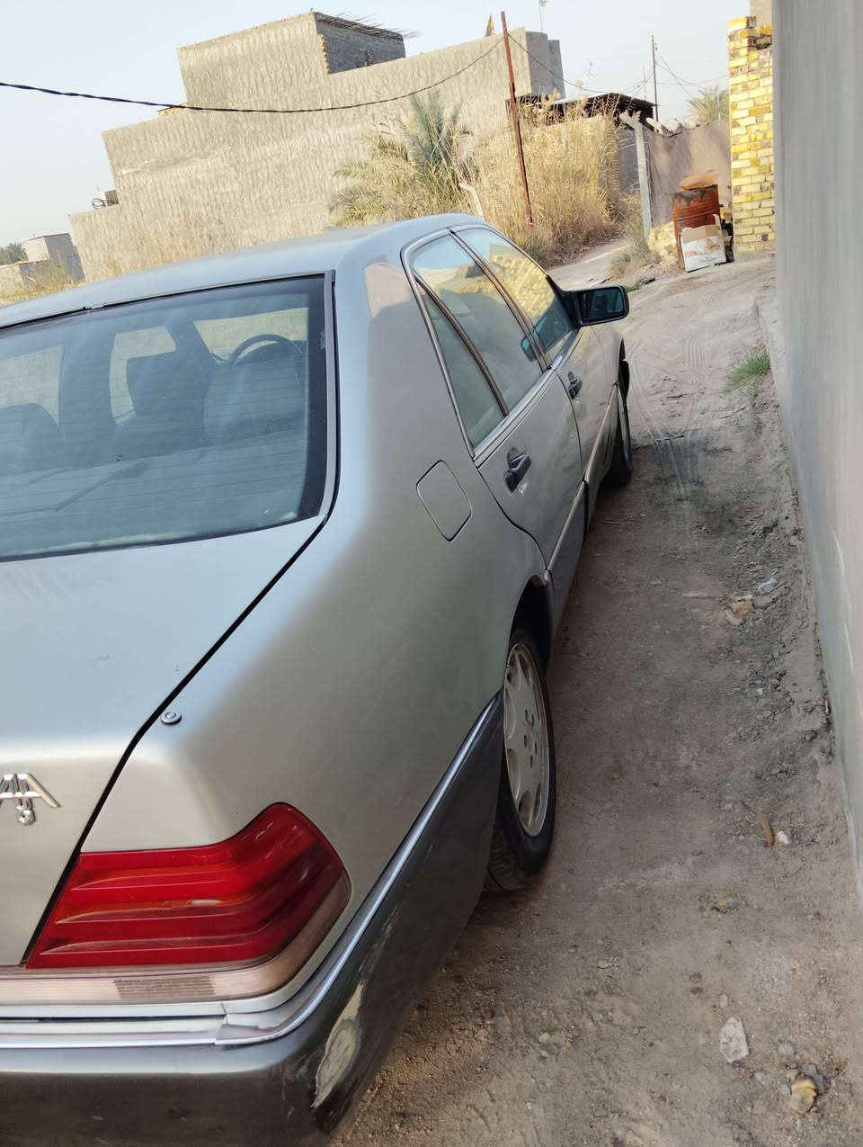 السلام عليكم
مارسيدس شبح موديل 92 باب قصير رقم بغداد باسمي تحويل مباشر داخل ازرق حبري محرك 320s بالضمان وبالشرط سعرها 65 وبيها مجال وتأمرون وتتدللون معروفة الشبح دبل جام فتحة سقف بردة خلفية كلها شغالة و مصبوغة عام اثر جراد 
للاتصال 
***********
***********
