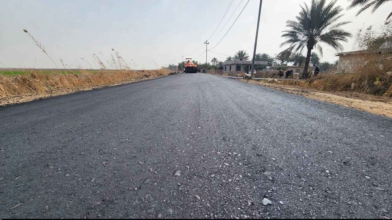 السلام عليكم مستعدين لتبليط الشوارع الحكوميه والزراعيه وباسعار تنافسيه كافة المحافظات للاستفسار ***********..***********
