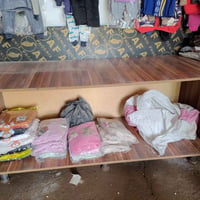 بسطيات للبيع عدد 2 ارتفاع 66 عرض 184 عمق 76 السعر _ 60 الف 07737597628...