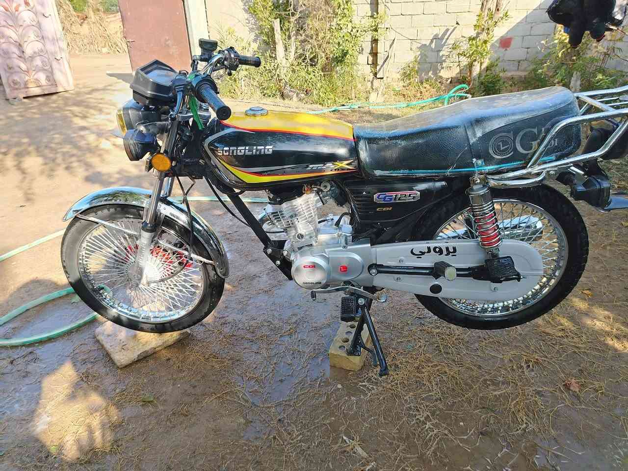 تايكر للبيع موديل 25  ختم اوراق كامله محرك مكفوله دراجة جاهزة اي نقص مابيه دراجة كفاله عامه كهرباىيات كلهة شغاله سعر 650 وبيهة مجال قليل مكاني بابل مشروع لمسيب شراي ينتصل *********** شباب رجائن لمايعجبه سعر خل يعبر المنشور لا يعلق بكيفة
