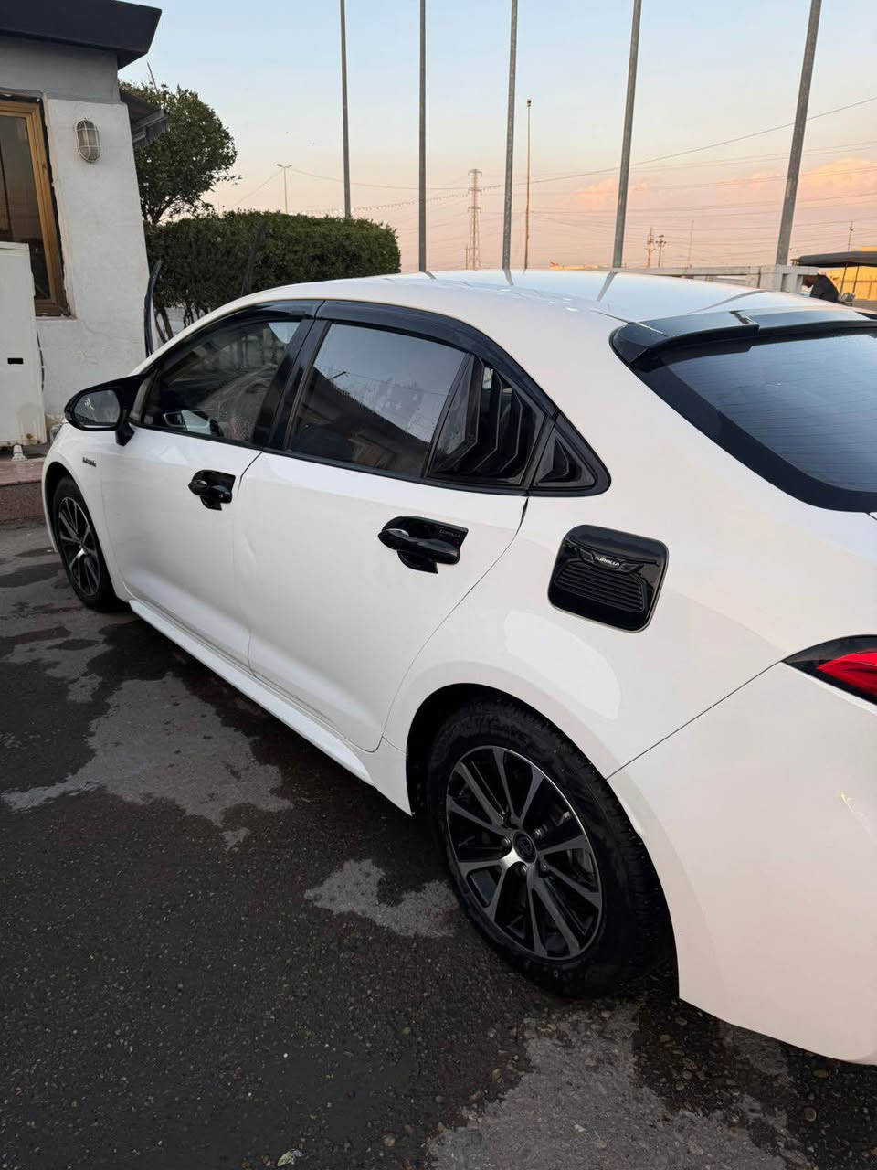 سلام عليكم 
كورلا 2024 ماشيه 40 الف نظيفة كلش السياره مكفوله عدا بارد بلجاملغ الخلفي قليل السياره فول موصفات مكان السياره بغداد سعرها 152 وبيه مجال
*********** بغداد, العراق
