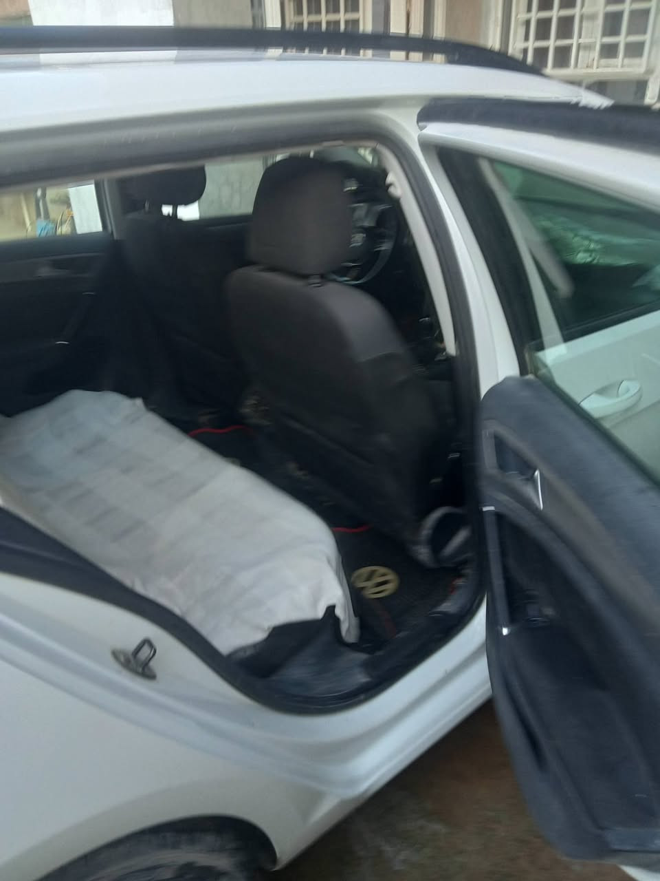 السلام عليكم كولف استيشن موديل 2017رقم اربيل دولي سياره فول مواصفات محرك 1800تيربو دفع رباعي كشنات كهربائيه تدفئه نار حساسات مري تحكم ستيرن جهتين صرفها بل بانزين كلش اقتصاديه تحويل باسمك عنوان سامراء رقم *********** اتصل سعرها 126وبيها مجال
