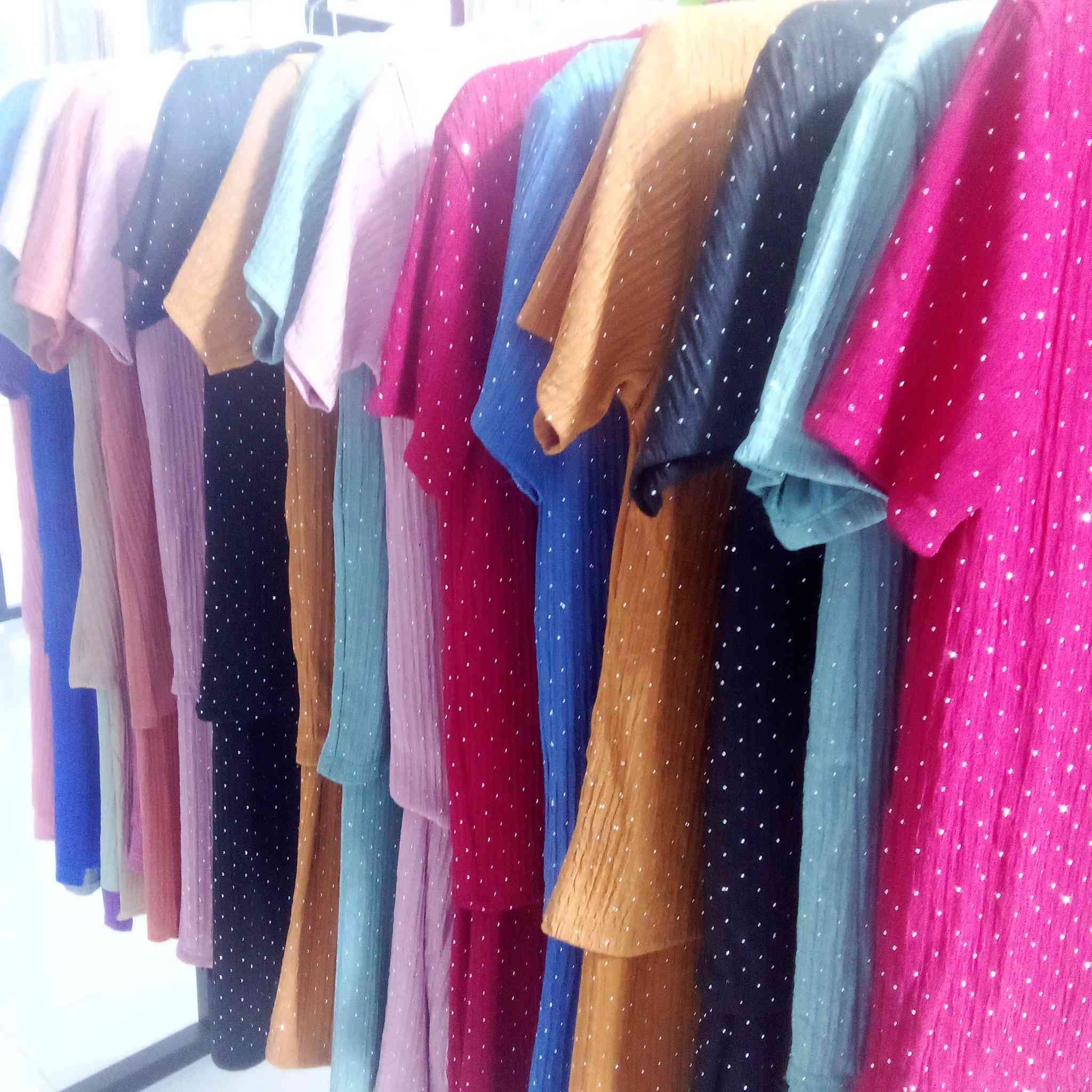 وصلت بضاعه الصيف ،💞💞💥
تراكات نسائيه وبناتي ستراس وسادة 🌹🌹
اكليل للالبسه النسائيه   شارع المكاتب.  ماركت احمد. الطابق الثالث 🌹🌹🌹


**إذا كنت صاحب هذا الإعلان وتريد حذفه لأي سبب، رجاءا أرسل رسالة إلى الدعم الفني**