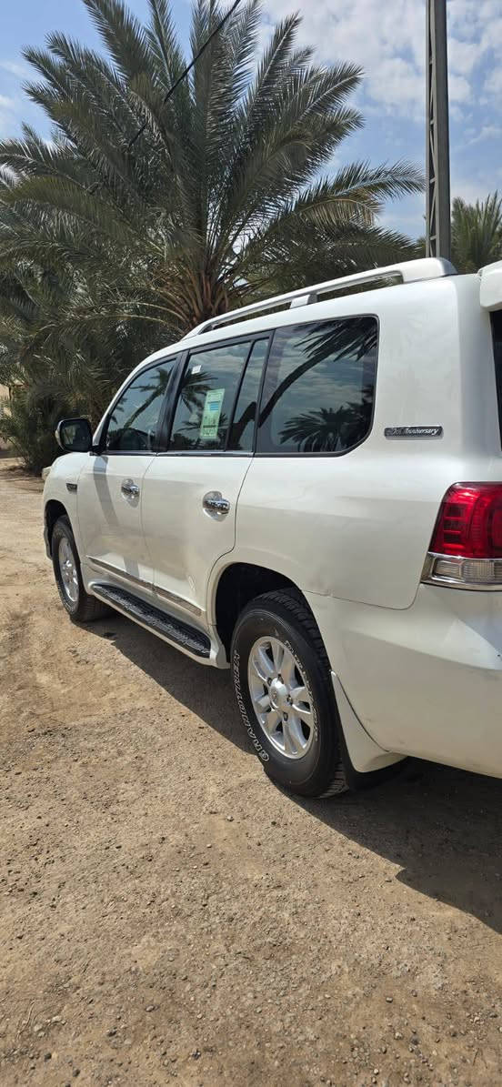 السلام عليكم
ماشيه 172

ستينية فول مواصفات 2011

رقم شمالي الجديد أنكليزي الدولي باسمي 

كفاله عامه من ضربه /وصبغ /وتبديل 

مواصفات GXR.i 

فتحة سلايت رؤف 

محرك 6سلندر وضع شركة 

بصمه + بصمه ابواب 

.7راكب                     

ثلاث قطع تبريد 

كشنات جلد 

كرسي كهرباء 

٨ ايرباك

تحكمات ستيرن 

فور ويل  

دشبول ليزري 

عتب ليزري 

ثلاجة 🧊

كامرة خلفيه

دفلوك ونضام زحف 

لايت زنون اصل 

لد آمامي

اشاير بلمري 

اشاير بلجاملغ

حساس امامي خلفي 

مكينة كفاله عامه لاتبخير لاتنقيص ولاصوت 

كير وضع الشركه مكفول كفاله عامه 

السيارة مكفوله كفاله عامه ع وضع الشركه

السعر 325)) بيع مستعجل

مكاني بابل المدحتيه  // للاتصال***********
