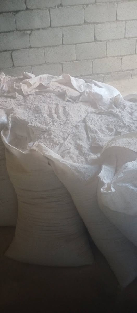 يوجد لدينا جص الفلوجة الكرمة الجزيرة جص درجة أولى وشرط على الفحص ونتعامل بمصداقية ويصلك كامل حسب الطلب وتفريق بالكواني وتفريق بالطابق الارضي والثاني.  الشغل بديالي يصل اي منطقه بديالي السعر 550وبي مجال خابر ودلل ***********
