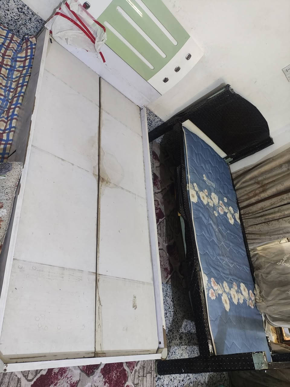 جرابي عدد ٤مع كنتور بابين
للبيع 
***********
