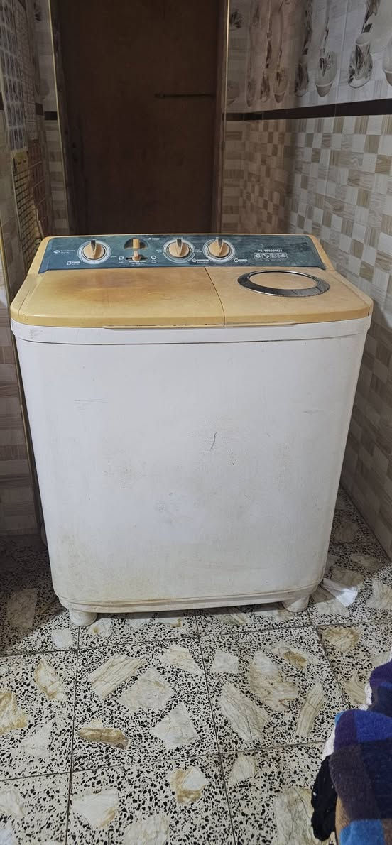السلام عليكم ثلاجه كبيره كونكورد السعر 220 الف وبيها مجال وغساله الغسيل شغال والمجفف عاطل السعر 25 الف قفل  النجف حي النداء


**إذا كنت صاحب هذا الإعلان وتريد حذفه لأي سبب، رجاءا أرسل رسالة إلى الدعم الفني**
