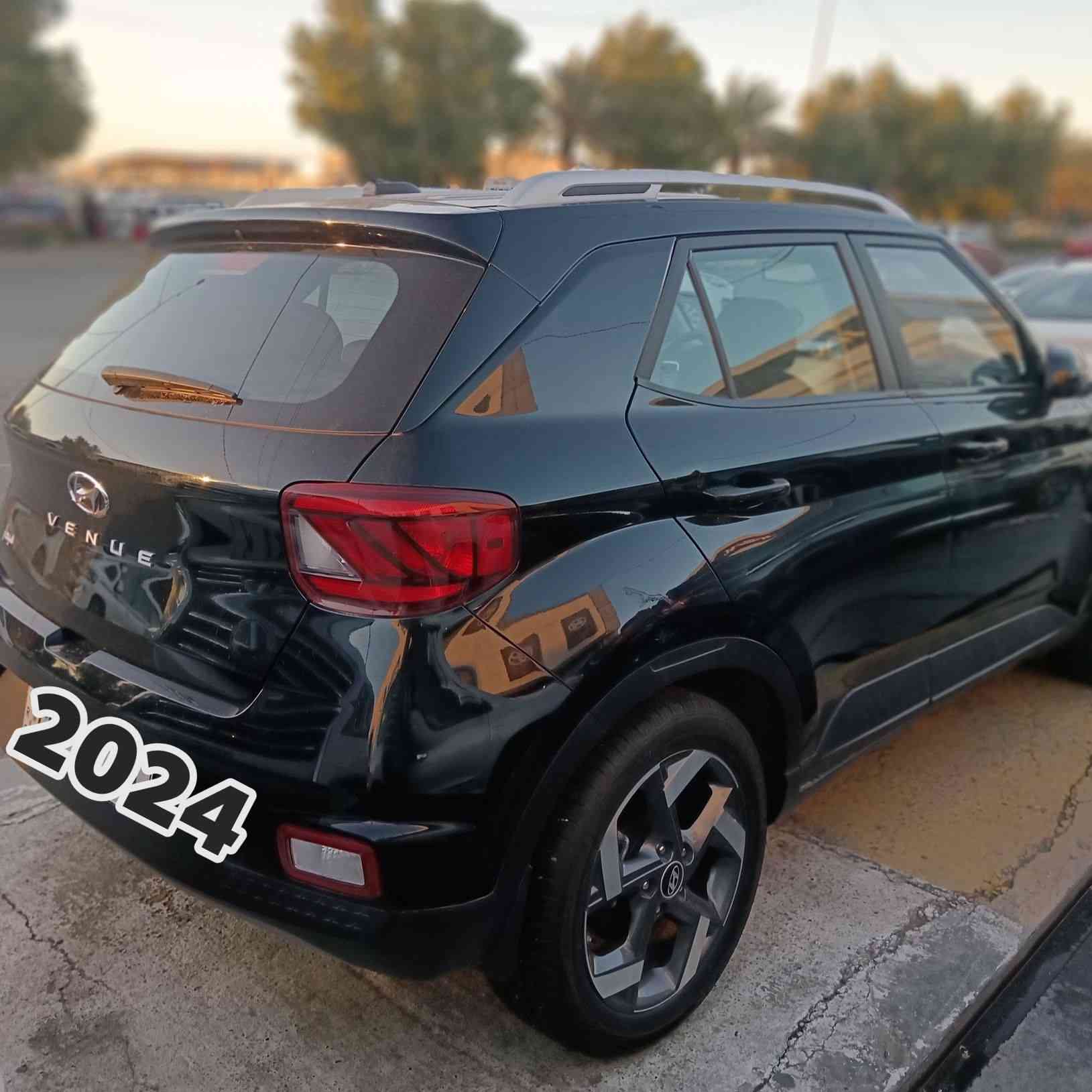 فينو 2024 فول مواصفات
حادث موضح بالصور 
بدون ايرباك
فول مواصفات
ماشيه 13
بغداد باسمي
مكاني بغداد
***********
السعر_ 150 قابل للتفاوض
السياره نظيفه جدا جدا
