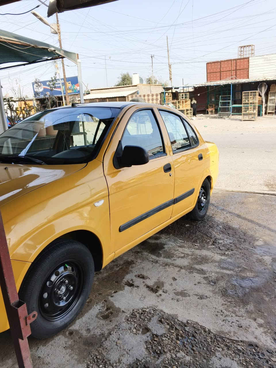 السلام عليكم طيبة للبيع موديل 17 مسجلة 2016 شاشة حساسات كامرة خلفية كير مكينة مكفولات  السيارة كلش جديدة ماشية 125000 الف وقابل للزيادة السيارة بيها جاملغ وبنيد مصبوغات بدون معجون وبدون دواخل مكاني بغداد شهداء البياع السعر 38 وبيها مجال للاستفسار ***********
