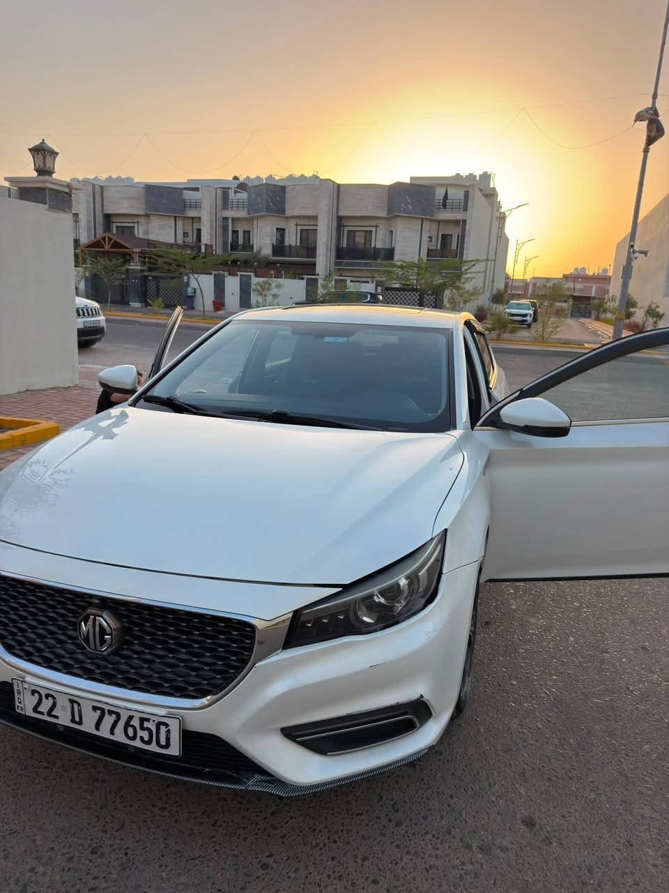 MG6 سيارة
موديل 2022 .

اللون ابيض 

رقم اربيل الجديد

خليجي

4 سلندر 1500 تيربو 

فول تحكمات بالأستيرن مثل شفتات السرعه وتحديد السرعه والتحكم بالموبايل والشاشة.

فتحة سلايد روف 

بصمة تشغيل 

حساسات خلفيه

ماشية 100 الف كم

الضرر: جاملغ الايمن مصلح PDR و جاملغ الايمن الخلفي بارد على كد شبر 

مكان السيارة البصرة 

السعر 110 و بيهة مجال السياره ب اسمي تحويل ثاني يوم

***********
