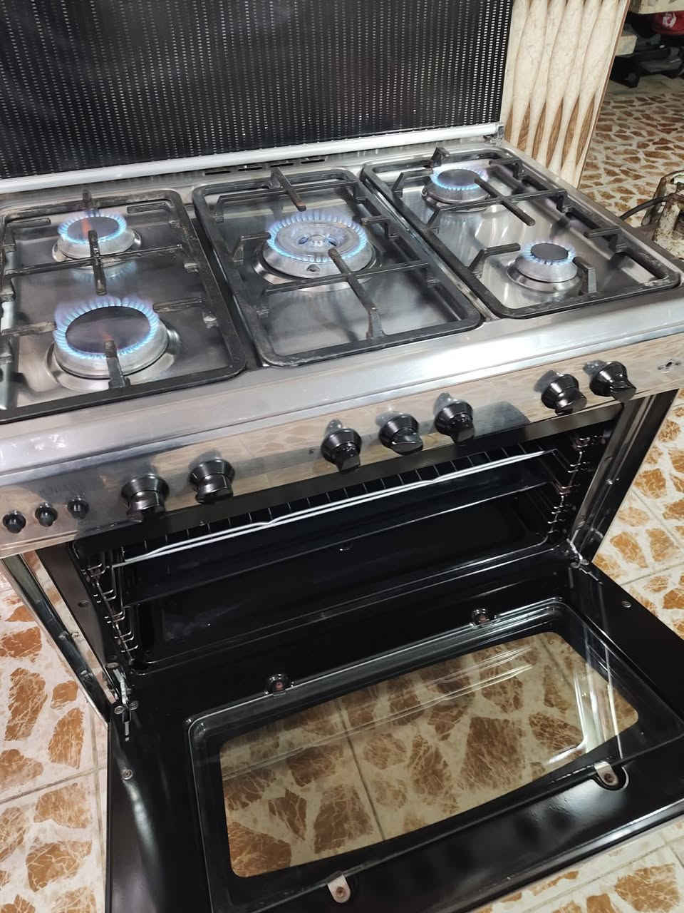 طباخ يونير مصري نضيف 5عيون سعره 250وبي مجال العنوان الدوره ابودشير واكوتوصيل


**إذا كنت صاحب هذا الإعلان وتريد حذفه لأي سبب، رجاءا أرسل رسالة إلى الدعم الفني**