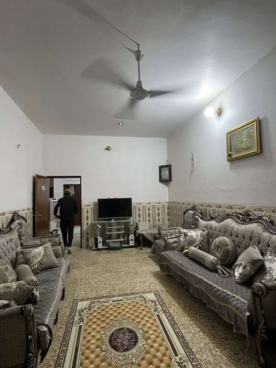 بيت للبيع طابقين طابو صرف ٤غرف نوم بي ١٢٥م موقع حلو ومرتب وجاهز من كلشي تبليط كربلاء طويريج ام الهوى القديمه شارع النجار ***********
