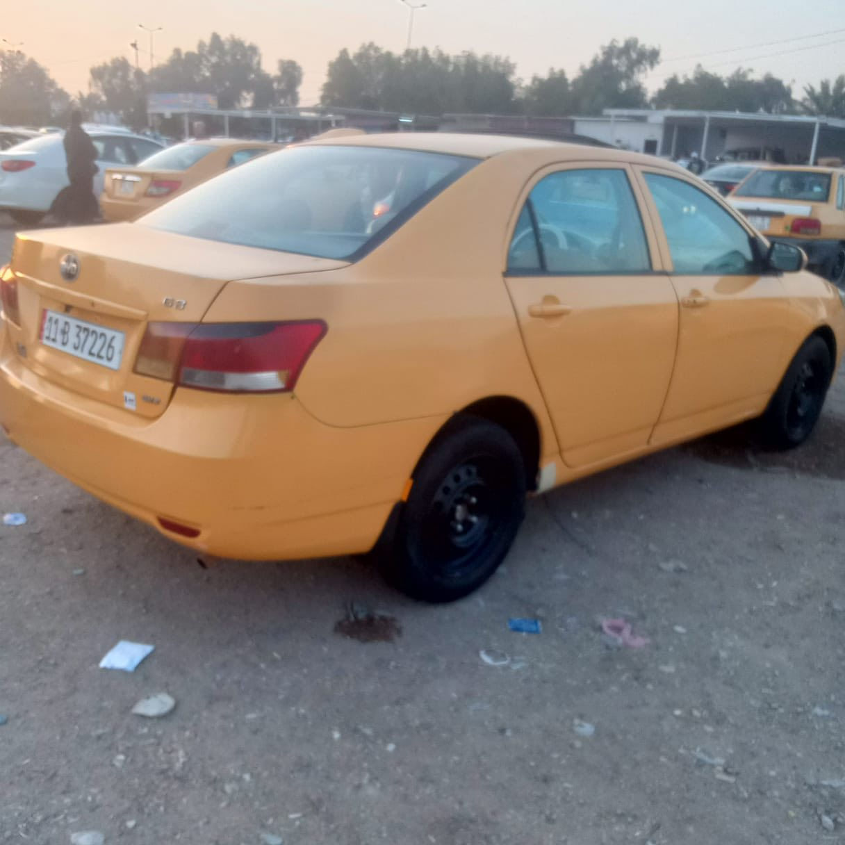 سلام عليكم بيوايدي موديل 11بيها هاي تلكيطات بعدني مصبغها محرك كير كولة 1600الحديث رقم نكليسي وبسمي لحد 27مصفرة هية وغرمات ربع ماكو عله صدر جديد قاعده فتبم جديد كشنات مدوشم بين النحل مكاني ديالى خانقين السعر 55وبي مجال وهذا رقمي ***********
