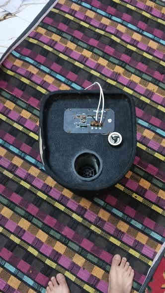 سلام عليكم
دمام للبيع اخو جديد 
نضيف ما مستخدم هواي 
يرهم لتكتك 
ويرهم لسياره 
بلاتوث اواكس 
بس لفيشه لحمره مكسوره بي 
شغال هوه
شرط لفحص 
نعومه فولل
سعره 30 الف 
رقمي *********** 
ملاحضه ما متواجد عله الفيس
