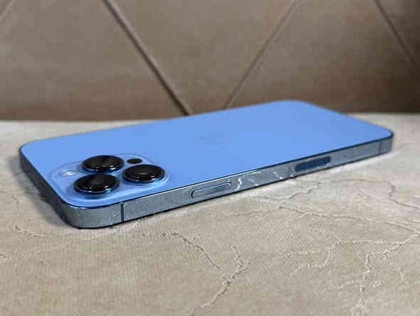 ايفون 13برو ماكس📱 
ذاكرة 256✅
 اللون ازرك
البطارية 89٪🔋
 بغداد المنصور📍
السعر 700 الف
***********
