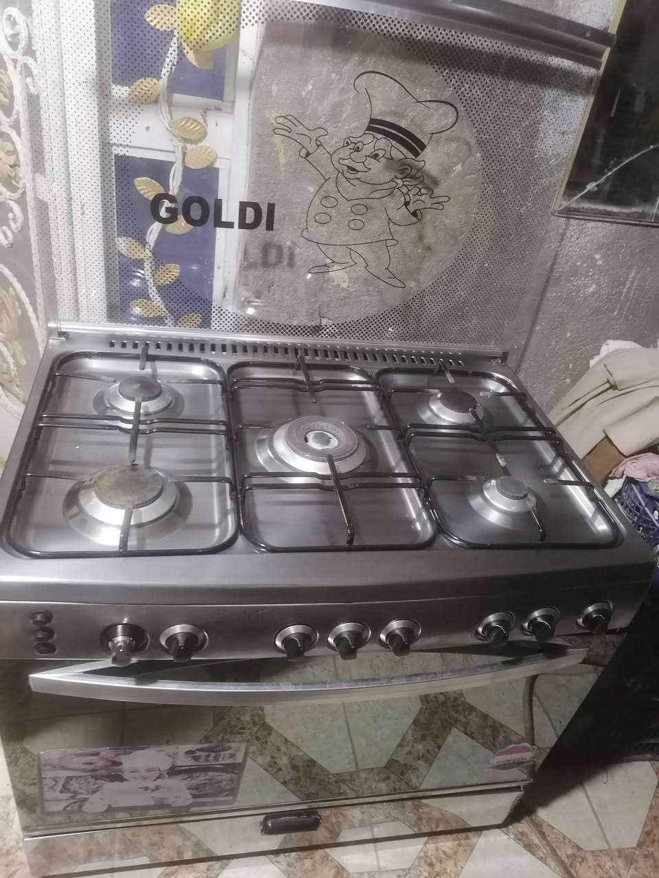 طباخ فريش شكل جديد استيل ٥ مشاعل فرن دكمتين استيل شبيه جديد شرط لا مصلح ولا مجدد شغال على فحص للبيع


**إذا كنت صاحب هذا الإعلان وتريد حذفه لأي سبب، رجاءا أرسل رسالة إلى الدعم الفني**