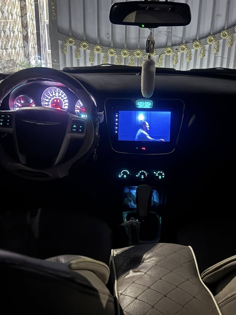 كرايسلر سي 200 رقم بابل موديل2014باسمي  محرك 2400 السنوية تنتهي 2029 شاشه مع كامره دوارة منظومة لايت زرع عدسات داخل لونين صحراوي كشن كهربائي تبريد ثلج  محرك وگير خير من الله ع وضع الشركه حادثه فقط تبديل بنيد نفس اللون مكان السياره حله حي الامام 
السعر (٨٥ $)اوبيه مجال بسيط
الرقم ***********
