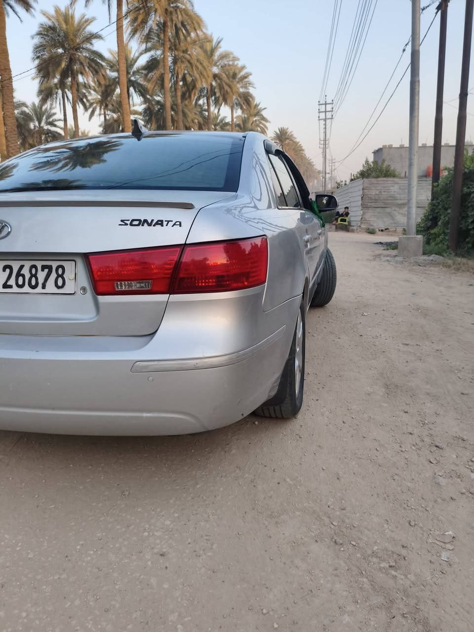 السلام عليكم(سوناتا موديل2007وارد امريكي تحكم ستيرن وفتحه وصدر وحداديه جديدات السياره خير من الله حادثه جاملغ خلفي وشويه من الجنطه الجاملغ لامامي مصبوغ)مكلف بل نشر وهاذ رقم صاحب العجله ***********
