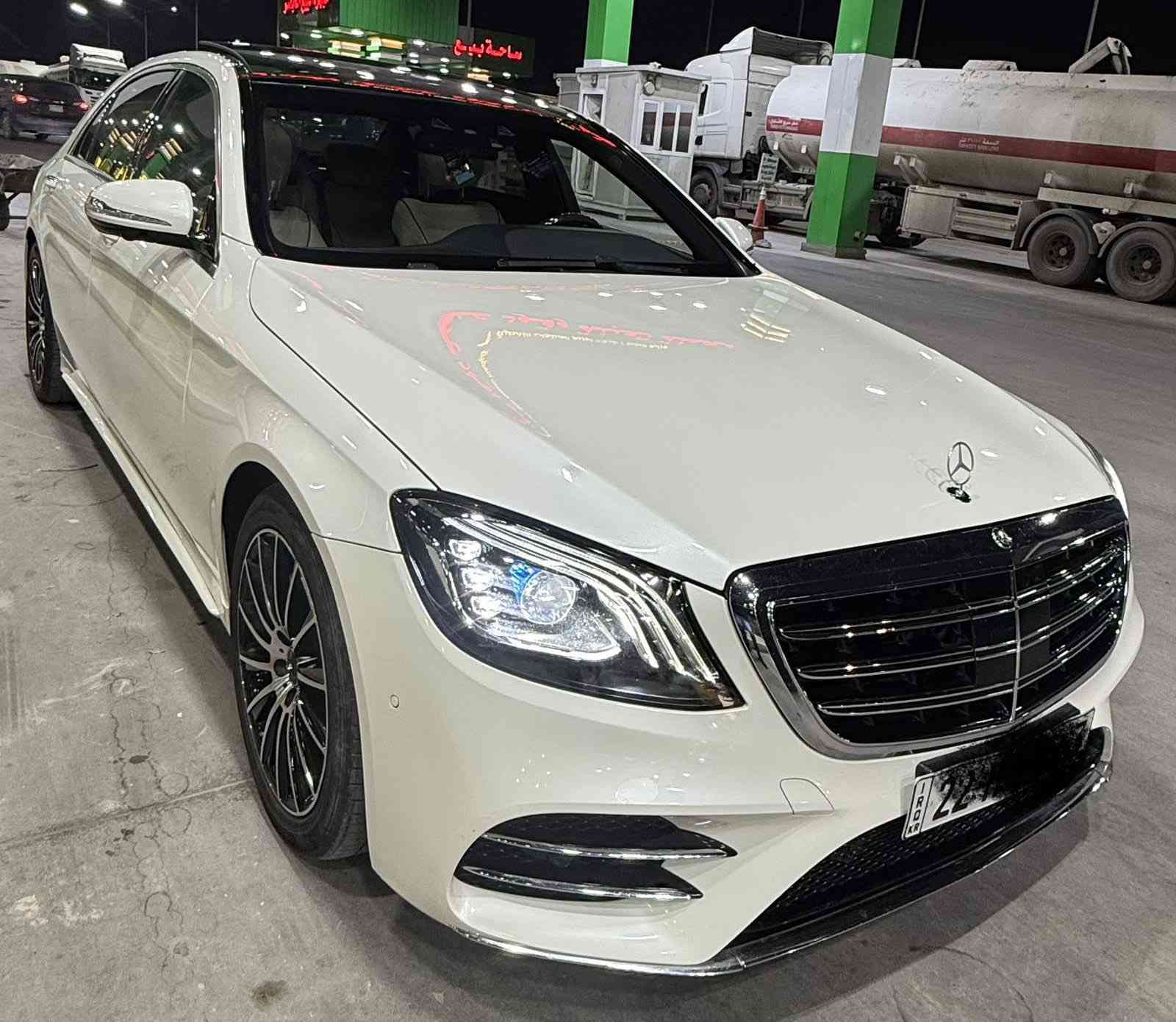 S 560  L
الموديل : 2014

حجم المحرك : 5.0  ثمانية سلندر 

((بيها صبغ باب فقط خليجه سياره كلش جديده)))  

فول موصفات اعلى فئة
بصمة تشغيل وابواب
فتحت سقف بانورما
ثلاجة
كاميرا 360
شاشات خلفية
كشنات مساج
تدفئة و تبريد مقاعد  امامي خلفي 
باب طويل
رادر امامي خلفي جانبي
جنطة كهرباء
لايت امامي خلفي LED
ويل كب amg
انظمة قيادة 
 قيادة ذاتية 
تحكم مقاعد كهرباء امامي خلفي
وبعد بيها هواي مواصفات
اخوان رقمها اربيل سياره تحويل مباشر
مكانها بغداد الكريعات
السعر368 وبيها مجال الاستفسار***********
